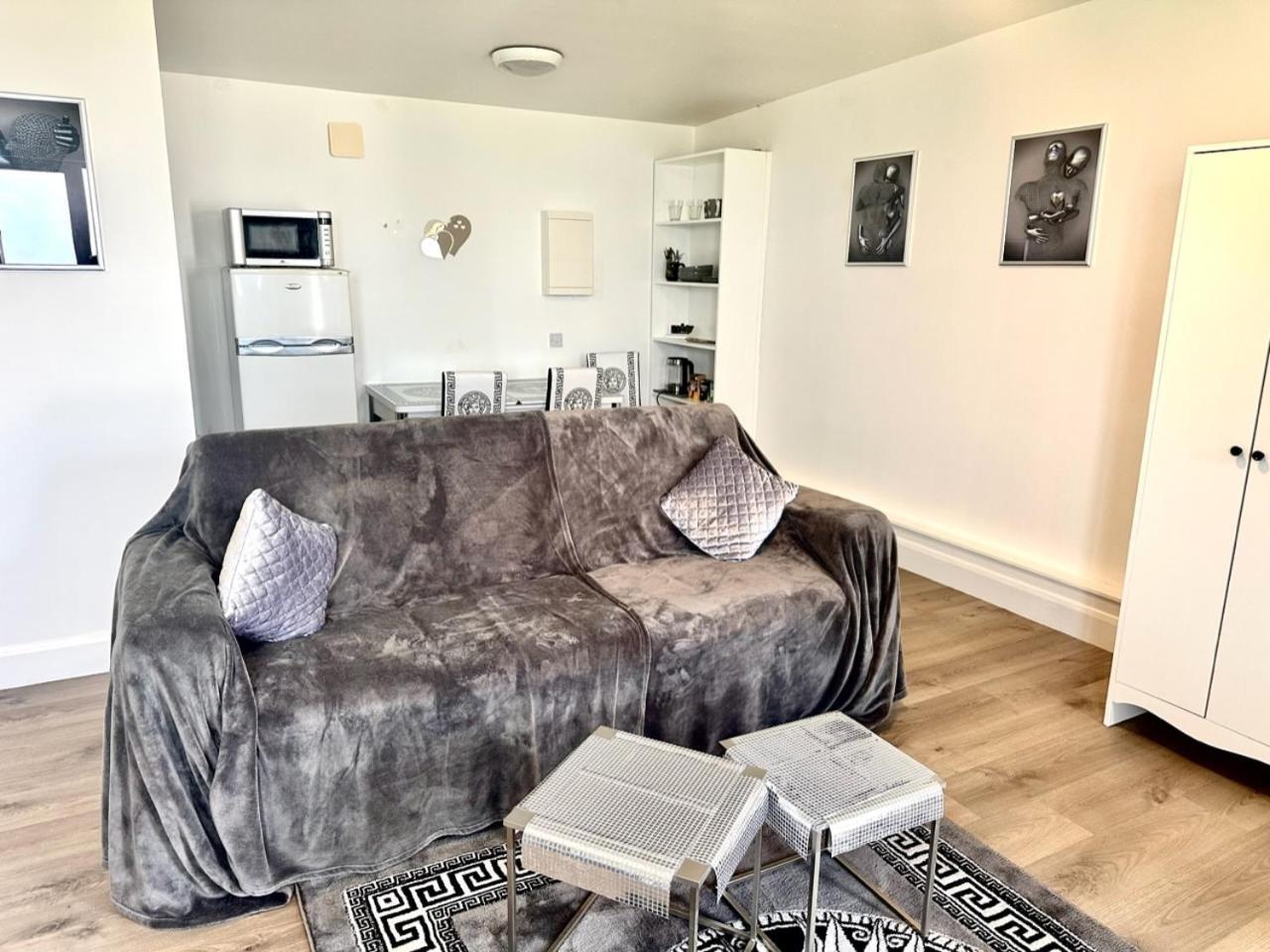 Kildare Luxury Suites Luaran gambar