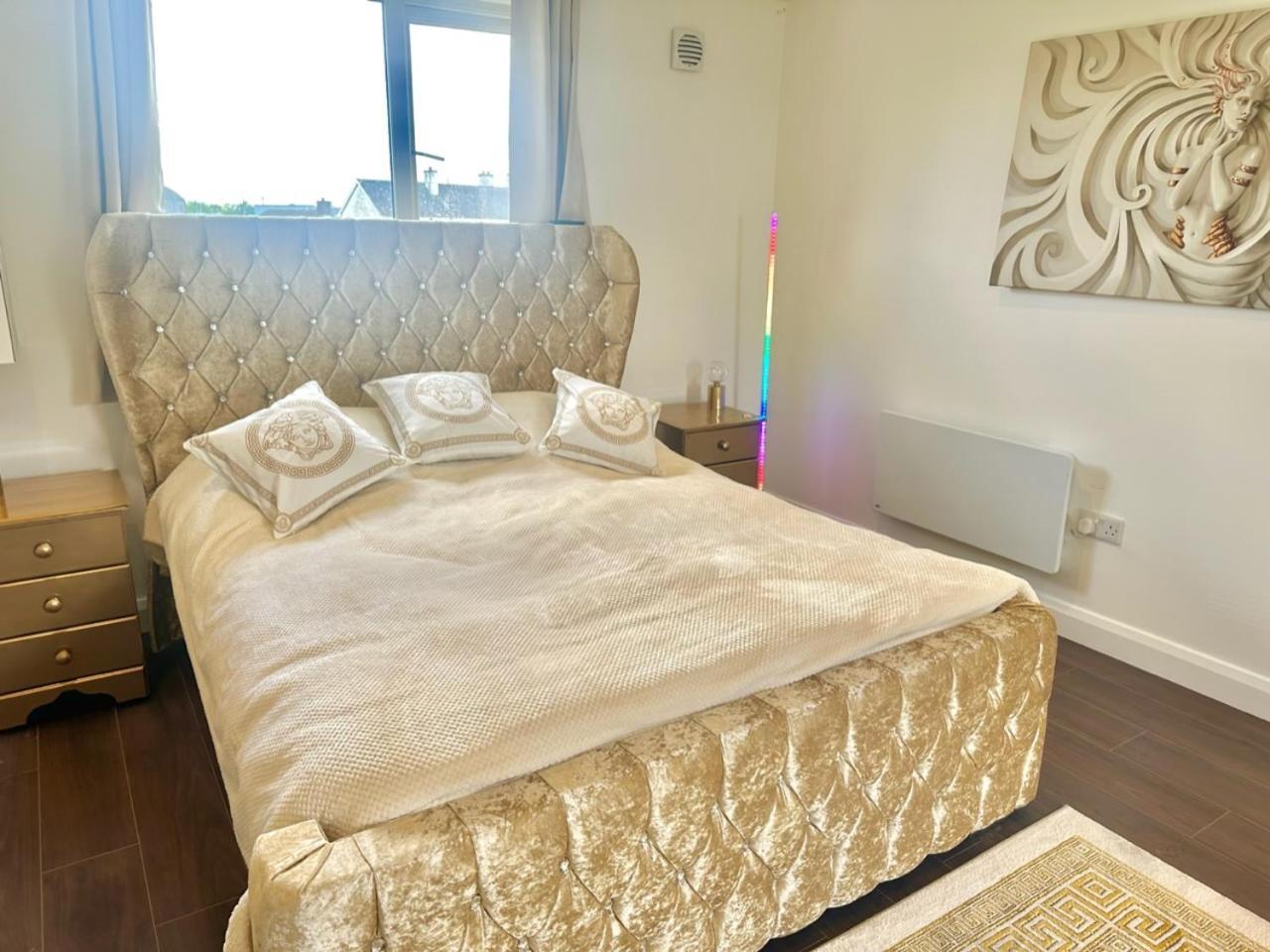 Kildare Luxury Suites Luaran gambar