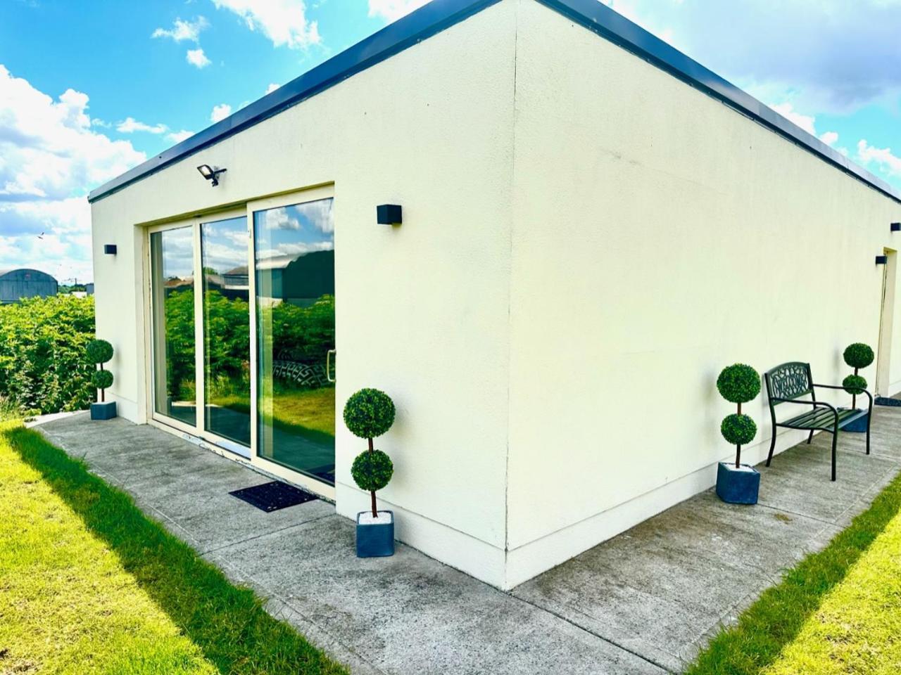 Kildare Luxury Suites Luaran gambar